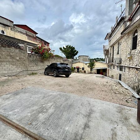 Hostal Inn 2 Флорес Екстер'єр фото