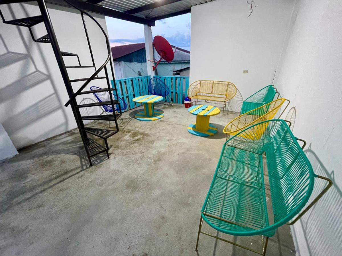 Hostal Inn 2 Флорес Екстер'єр фото