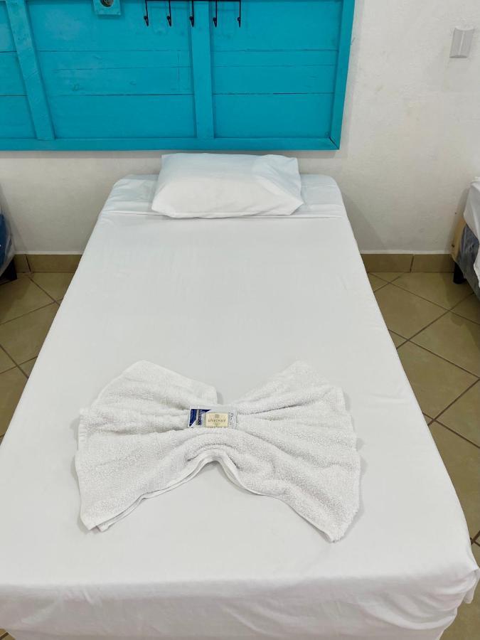 Hostal Inn 2 Флорес Екстер'єр фото
